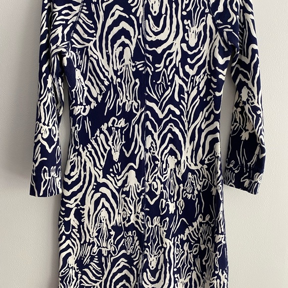 Navy Lilly Pulitzer dress with 3/4 sleeves and octopus print - Picture 3 of 5